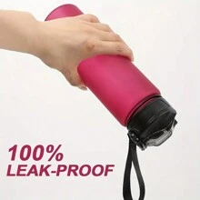 1 pieza Botella de agua deportiva a prueba de fugas de 750ML con pajita y asa de transporte - Material de PC - Para fitness, campamento, escuela - Regalo ideal para hombres y mujeres - Perfecto para uso diario