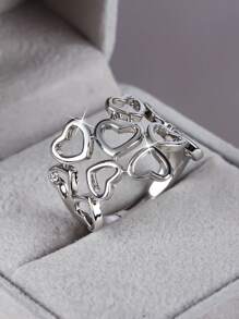 1pc Elegant Minimalist Hollow Heart Shaped Wide Band Ring, Suitable For Women As Birthday, Anniversary, Valentine's Day, Meeting Girlfriends