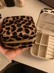 1 Buah Kotak Perhiasan Motif Leopard Hadiah Hari Ibu Kotak Penyimpanan Perhiasan Genggam Portabel untuk Anting dan Cincin Kotak Kalung Kecil yang Indah Kotak Perhiasan Beludru Retro Kotak Kemasan Perhiasan Gaya Kotak Penyimpanan Praktis untuk Perjalanan Kotak Perhiasan Kalung dan Anting Kotak Penyimpanan Perhiasan Kotak Perhiasan Portabel Sederhana Kotak Penyimpanan Perhiasan untuk Anting, Kalung, dan Cincin Kotak Perhiasan Kembali ke Sekolah - MultiWarna - View 2