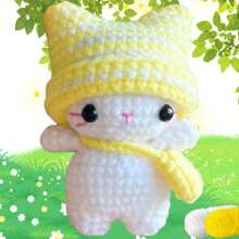 Kit de ganchillo Amigurumi DIY para principiantes con tutorial en video paso a paso e ilustración con versión de texto fácil de entender y aprender a tejer un gato de peluche con sombrero. Kit de ganchillo de animal sencillo con accesorios de colores aleatorios, perfecto como regalo creativo para festivales y cumpleaños