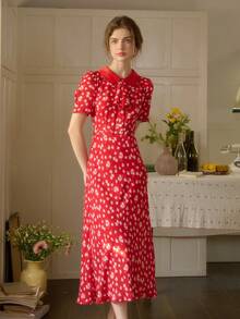 Simple Retro Women's Spring And Summer Holiday Style Printing Red Bottom White Small Flowers Elegant Medium-Length Shirt Collar Dresses - Red - View 3