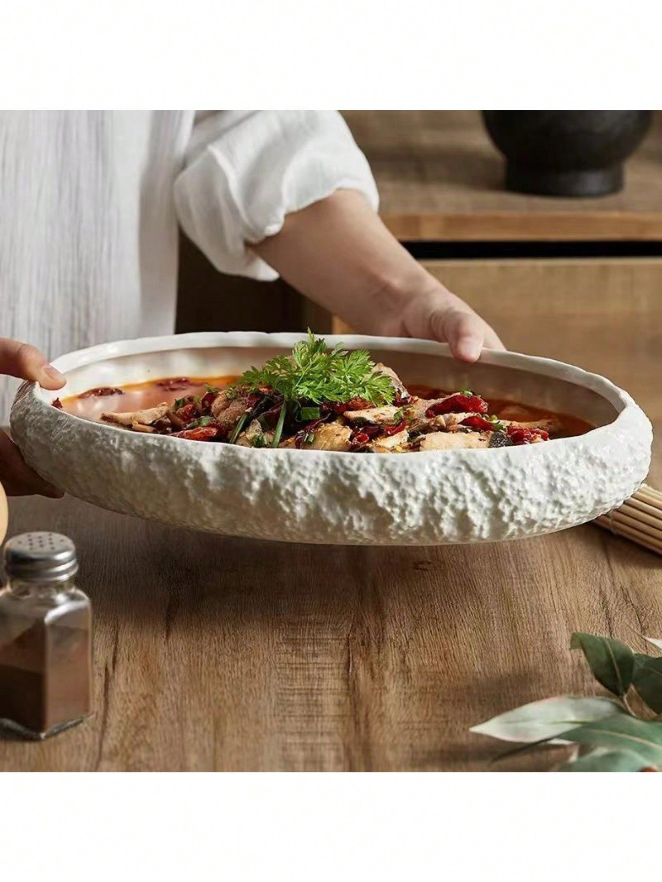 صحن سيراميك سمك مطهي تحت البخار بأسلوب ياباني بنمط...