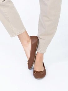 Casual Versatile Solid Color Bow Decor Flat Shoes - Brown - View 3