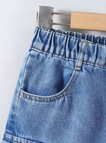 1pc Boys' Fashionable Graffiti Distressed Denim Shorts, Casual Street Style