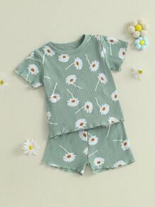 Toddler Girl Summer Outfit - Floral Print Ribbed Short Sleeve Tee  Elastic Waist Shorts 2-Piece Set - Green - View 2