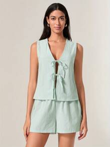 Women's 2 Piece Striped Outfit, Deep V Neck Tie-Up Tank Tops Elastic Waist Shorts For Summer