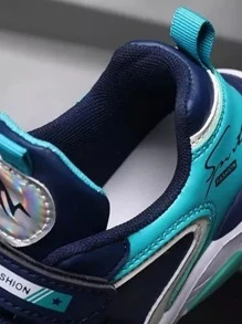 Estos zapatos deportivos elegantes e informales son transpirables y antideslizantes, adecuados para niños de 6 a 18 años. - Azul - Ver 8