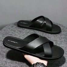 Men Sandals Comfortable And Fashionable Black Slippers Cross Slippers Cool And Non-Slip