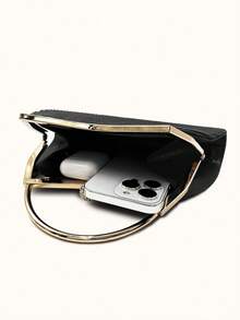 Bolso de mano de noche con brillantes rhinestones - Elegante diseño a rayas o de unicolor. La elección perfecta para mujeres de moda. Adecuado para fiestas de noche, bailes de graduación, bodas, banquetes y carnavales. Perfecto para fiestas, bodas, bailes de graduación, cenas/banquetes. Combina perfectamente con vestidos de fiesta, de noche y de lentejuelas, y con atuendos para Año Nuevo - Negro - Ver 8