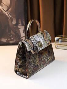 Vintage Snake Retro Pattern Female Handbag, Practical Commuter Crossbody Bag With Flap, Crocodile Texture - Coffee Brown - View 4