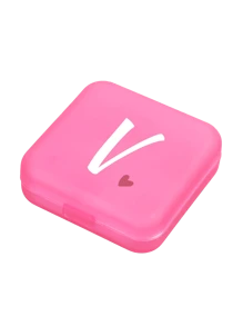 1pc Pink Love White Letter A-Z Pattern Cute And Portable Pill Box, Travel Pill Box, Large Pill Storage Device 4 Times A Day, Large Vitamin Daily Medication Storage Device, Large Pill Container, Medication Dispenser (Pink) - Perfect For Organizing Medication Anytime, Anywhere