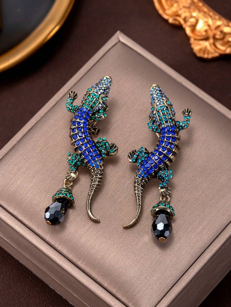 1 对复古法式设计精致鳄鱼形水晶镶嵌耳环，高端优雅女士耳环