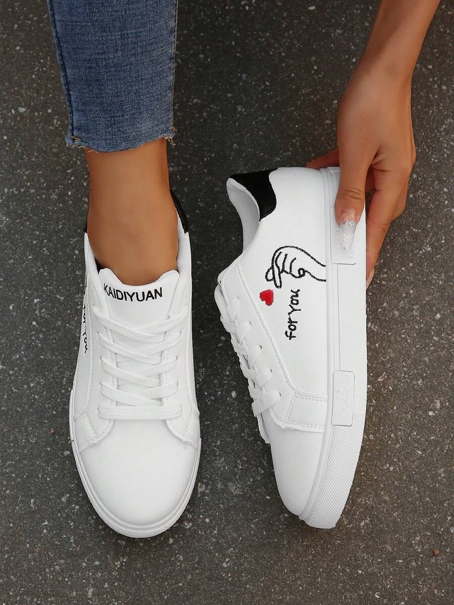 2025 Spring/Summer New Fashion Casual Student Comfortable Small White Shoes Women Flat Loafers (Run Small)