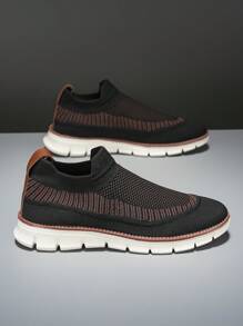 Zapatos casuales deportivos para hombre de talla grande, con suela gruesa, ultra ligeros, transpirables de malla y con estilo de broquelería personalizado