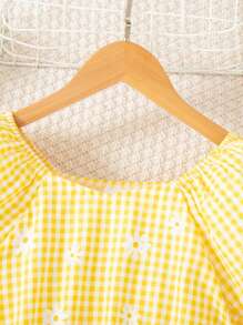 2pcs/Set Girls Casual Floral & Plaid Pattern Ruffle Trim Short Sleeve Top And Shorts Set, Summertime - Yellow - View 3