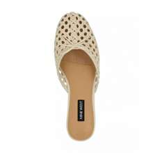 Nine West Mules cuadradas de vestir Lolah para mujer - Crema - Ver 4