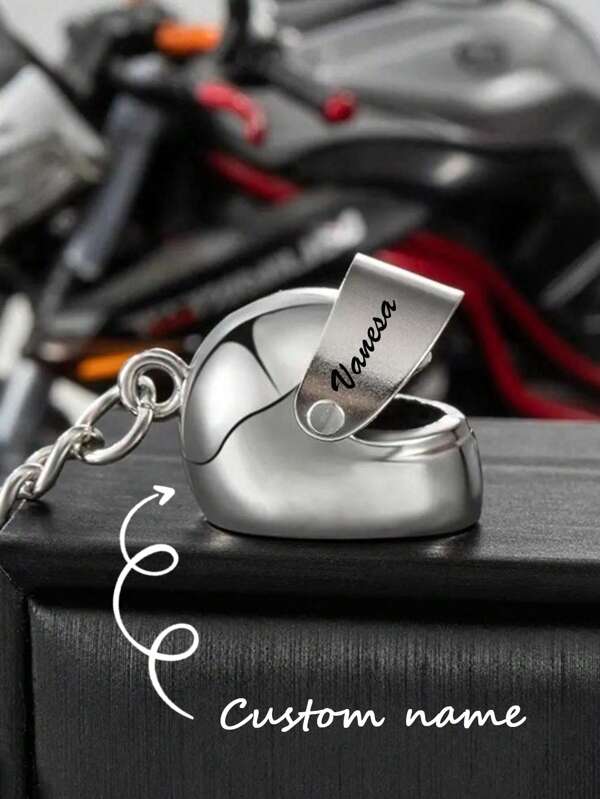 1pc Customized Motorcycle Helmet Keychain, Keychains Backpack Decoration Pendant, Gift For Couples, Parents, Best Friends, Daughters And Sons