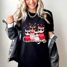 Cute Cat Valentine shirts. Cats Valentines day tshirts. Cat mum Cat mom t-shirts for Valentines day. Cat kitten lover clothes clothing UK US - Negro - Ver 1
