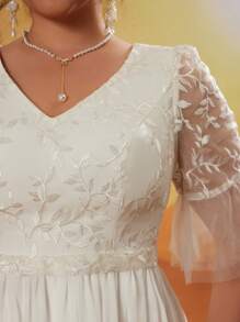 Plus Size V-Neck Embroidered Lace Flare Sleeve Patchwork Chiffon Maxi Wedding Dress, Bride - White - View 6