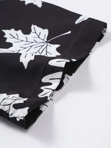 男士休闲枫叶印花短袖衬衫，夏季度假 - 黑與白 - 查看 4