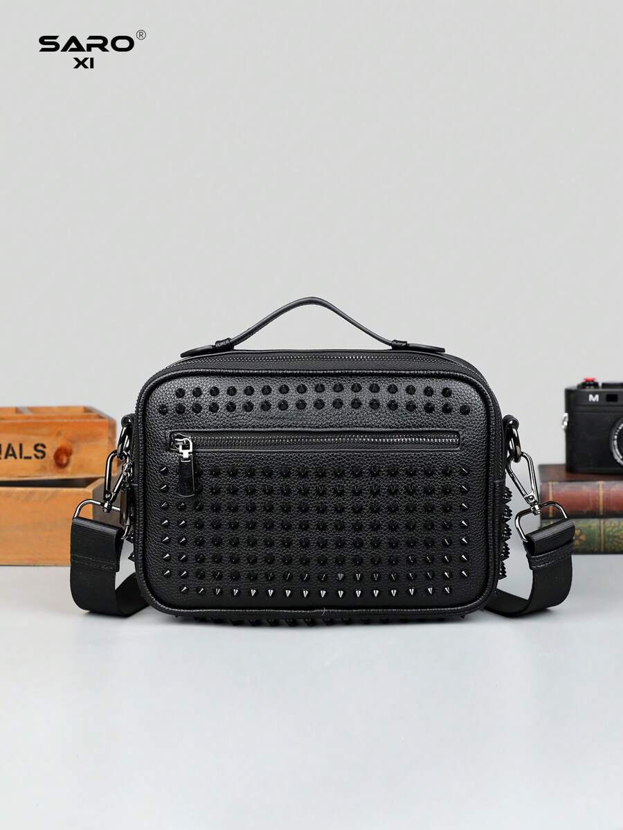saroxi Tas Bahu Pria Kapasitas Besar Warna Hitam, Tas Selempang Bertabur Paku Keling, Cocok untuk Bepergian, Gaya Minimalis, Kulit PU Warna Polos Kasual, Hadiah untuk Pacar