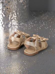 1 Pair Cute Baby Bow Decor Flat Sandals - Gold - View 4