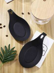 1pc Black Silicone Spoon Rests, Kitchen Scoop Bracket Stand, Multi-Functional Soup Spoon Mat, Easy-Clean Flavor Dish Rests, Spoon Shelf Utensil Spatula Holder, For Kitchen And Restaurant Use, Protects Tableware From Heat Damage, For Cooking
