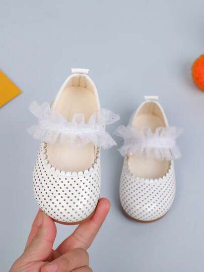 Toddler Girls' Princess Shoes, Soft Sole Breathable Baby Girl Shoes, Hollow-Out Shoes, Infant Sandals, Spring/Summer' - Exquisite Appearance: Pure White Upper With Lace And Pearl Decor