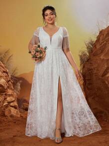 V-Neck Embroidered Lace Bishop Sleeve Pearl Trim Front Slit High-End Wedding Dress