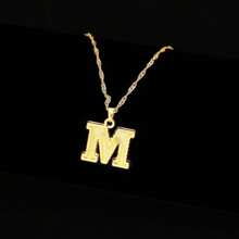 Collar con inicial grande - M, Joyería para hombres, mujeres, niños y niñas, regalo ideal para cumpleaños y festividades - carta - Ver 3