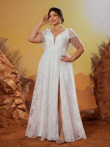 V-Neck Embroidered Lace Bishop Sleeve Pearl Trim Front Slit High-End Wedding Dress