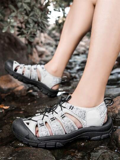 Letnie, modne, swobodne sandały do wody