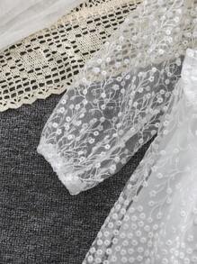 1 件小女孩刺绣蝴蝶结装饰镂空蕾丝连衣裙，宽松公主裙夏季，生日派对服装 - 白色 - 查看 6