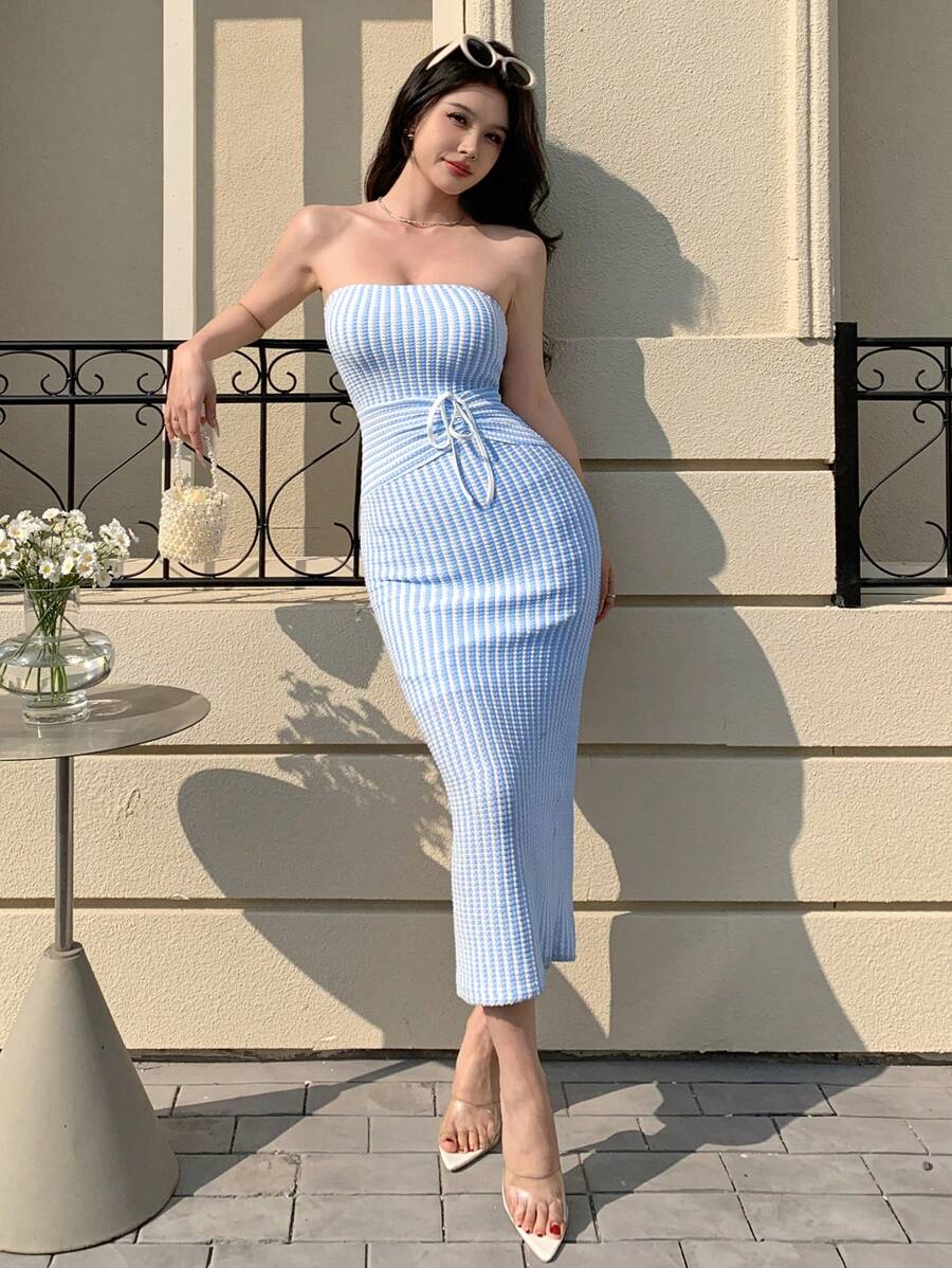 蓝色露肩腰带系带设计性感修身抹胸中长连衣裙条纹纹理面料休闲度假简约春夏新款时尚女装 - 藍色 - 查看 1