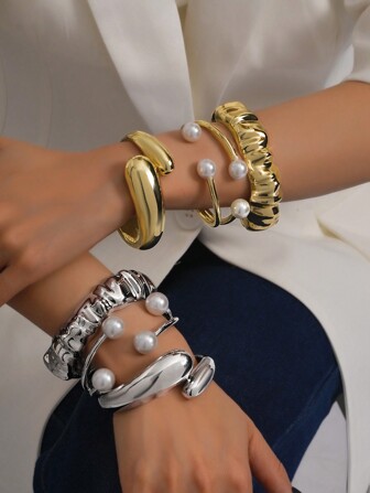 1 套金色优雅奢华仿珍珠多层金属手镯，适合日常佩戴、派对、婚礼和庆典