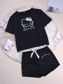 Sanrio Conjunto de tres piezas de pijama de verano para mujer autorizado por Sanrio con top de manga corta, shorts y pantalones estampados con diseño de KT de estilo suelto y casual, elegante para el hogar y de vacaciones
