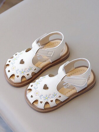 Tibanyu 1 paire de chaussures plates à bride Mary Jane pour filles, avec talon bas. Chaussures de mode casual, confortables avec un design à boucle et à boucle basse. Chaussures plates légères pour l'intérieur et l'extérieur, convenant pour le printemps, l'automne, les activités quotidiennes et les fêtes