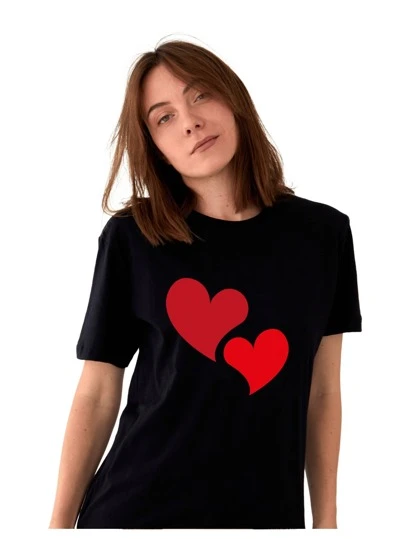 Ajolotastico Black T-Shirt For Women With Valentine's Day Heart