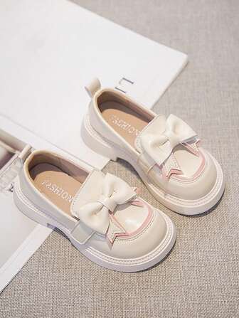 Tibanyu 1 paire de mocassins plats pour filles, chaussures de robe casual basses pour enfants, design confortable à enfiler, plates-formes légères pour l'intérieur/l'extérieur, convient aux activités quotidiennes, banquets, fêtes au printemps et en automne