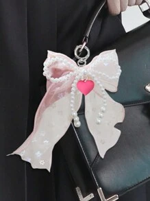 Schattige en eenvoudige mode kraal imitatie parel strik roos rood hart tas hanger, glanzend en kleurrijk licht, strik met gekleurde bloemen, doe-het-zelf effen kleur kant met klinknagels imitatie parel strik hanger mobiele telefoon schelp hanger, strik lint, multifunctionele doe-het-zelf sleutelhanger