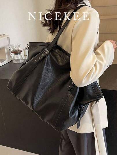 Moderiktig mjukt läder Crossbody-väska med stor kapacitet för vardagspendling, retro enfärgad, stjärnspäckad dekoration, handväska i ledig stil för kvinnor, lämplig för dagliga utflykter, datum, shopping, arbetspendling, iögonfallande arbetsväskor för kvinnor