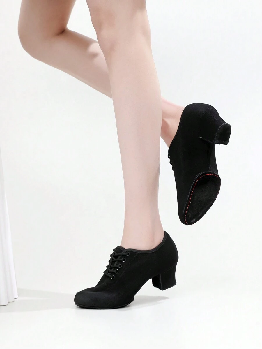 Nuove scarpe da ballo Oxford con lacci nere da donna, sneaker da ballo con suola morbida e tacco medio da 5 cm, perfette per attività da ballo al chiuso come balletto, cha-cha, moderno, latino, ballo da sala, recital, leggere - nero - Visualizzare 1