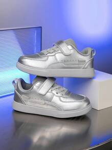 1 双儿童运动鞋透气弹力缓冲减震速干轻便防滑耐磨混合 PU 皮革鞋面休闲街头跑步鞋适合男孩和女孩 - 銀色 - 查看 7