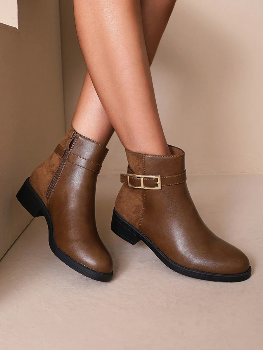 Chelsea Boots With Buckle, Trendy Two-Material, Flat Sole And Comfort For Women - Unta - View 1