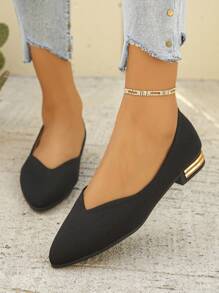 Plus Size Women's Fashion Simple Black Point Toe Low Heel Slip-On Flats, Suitable For Daily Wear, Work, Driving, Commuting, Lightweight & Comfortable