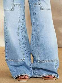 Women's Mid-Waist Casual Jeans With Breathable And Loose Design, Washed Technology, Wide Leg Pockets, Women's Mid-Waist Loose Casual Denim Straight Pants With Drawstring Decoration, Loose Jeans, Denim Work Pants, Women's Four-Season Street Jeans, Mid-Waist Antique Drawstring Tie Multi-Pocket Straight Pants The Hem Of The Trousers Has A Folding Design. The Trousers Have A Washed And Aged Style. The Side Has A Fabric Block Patchwork Style. The Trousers Have No Belt But Are Decorated With Drawstrings. The Trousers Are Closed With Zippers And Buttons. There Are Front Pockets And Back Pockets - Màu xanh lam - Xem 5