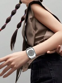 1条男女通用银色米兰尼斯不锈钢磁吸表带，兼容 46mm、49mm、40mm、44mm、45mm、41mm、42mm、38mm，奢华金属表带，适用于 Series 11、10、9、8、7、SE、6、5、4、3、2、1、Ultra 3/2/1，时尚智能手表配件，兼容S10、S11 - 銀色 - 查看 8