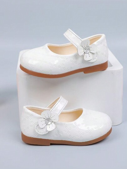 Zapatos para los primeros pasos del bebé, nuevos zapatos de suela blanda para niños para primavera/otoño, zapatos planos antideslizantes para niñas bebé tipo princesa. ¡Los zapatos para caminar ideales para tu bebé, da el primer paso hacia el cuento de hadas!