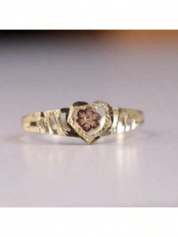 1pc Elegant Minimalist Hollow Flower Design Ring, Suitable For Women Daily, Party, Holiday Gifts