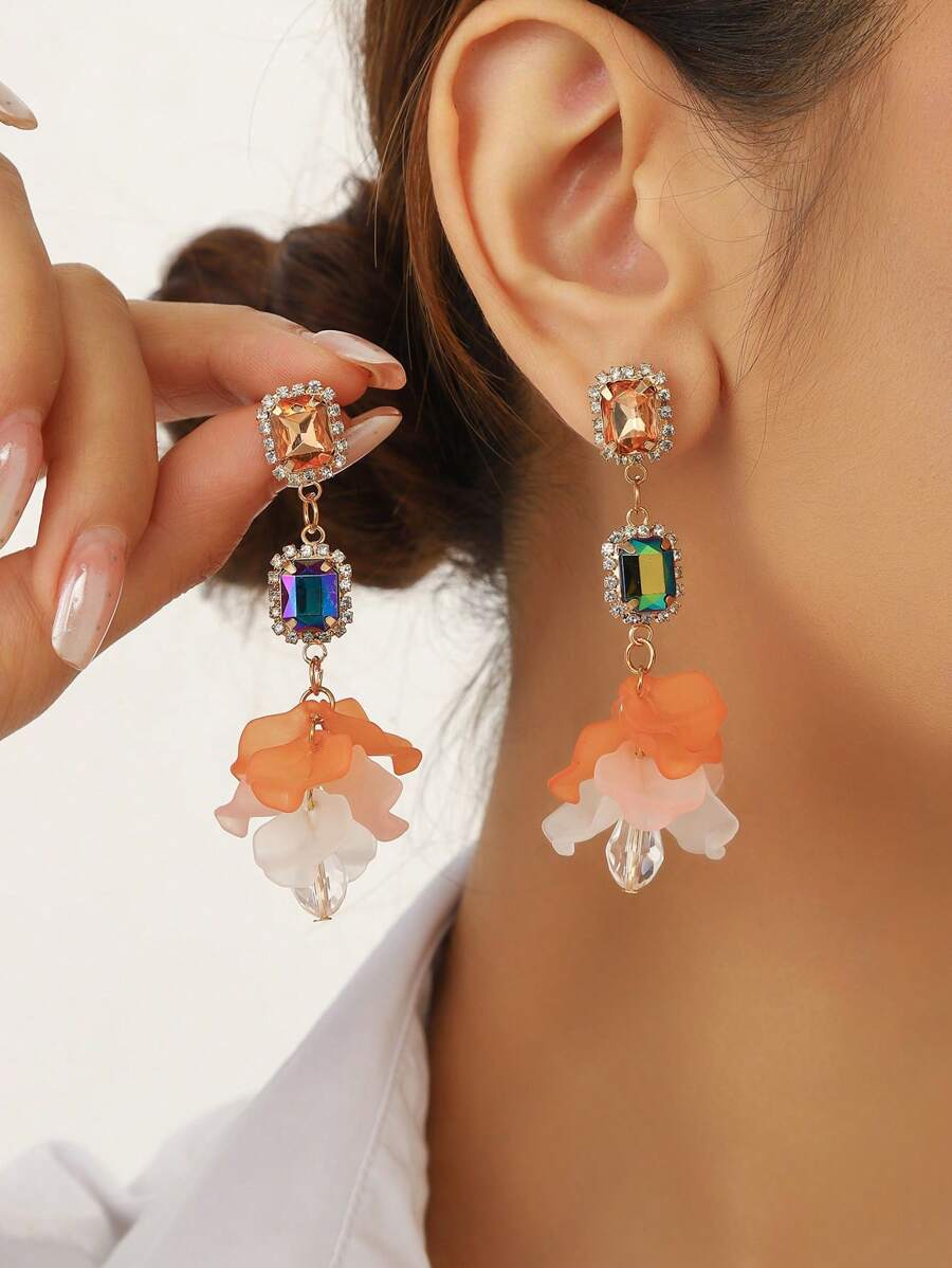 1对时尚树脂花朵水钻耳环 - 花朵耳環 - 查看 1